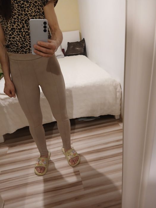 Pantaloni zara noi fără eticheta