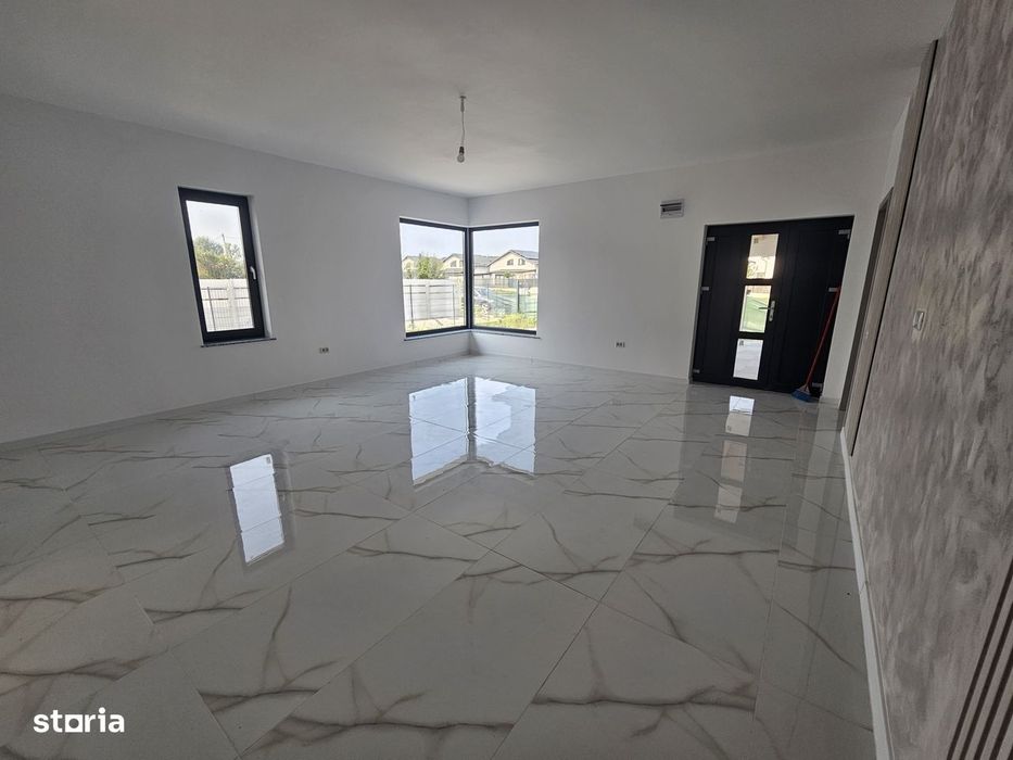 Casă modernă pe parter!
Mutare Imediată!
Ștefănești, zona Zăvoi