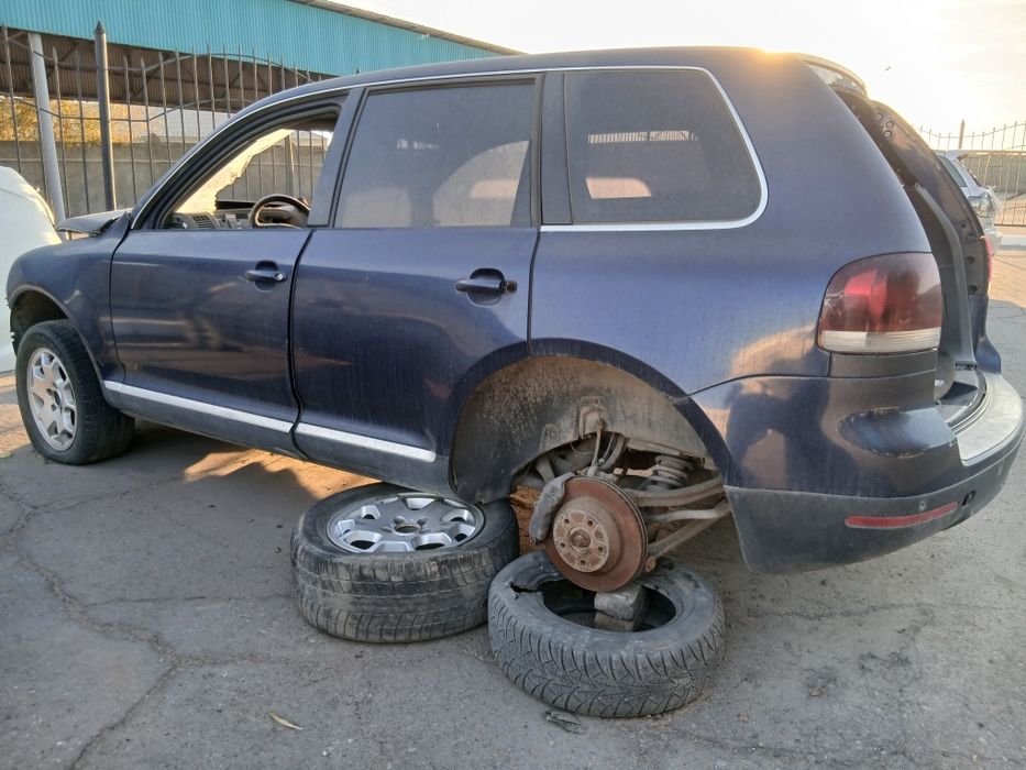 Таурег 1  на запчасти