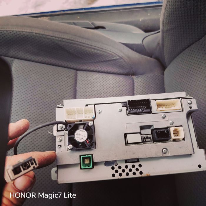 Продавам мултимедия