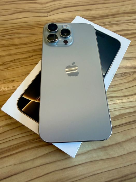iPhone 16 Pro Max Natural Titanium, 256 GB, Ca nou