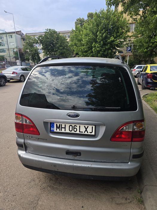 De vinzare ford galaxy 2004