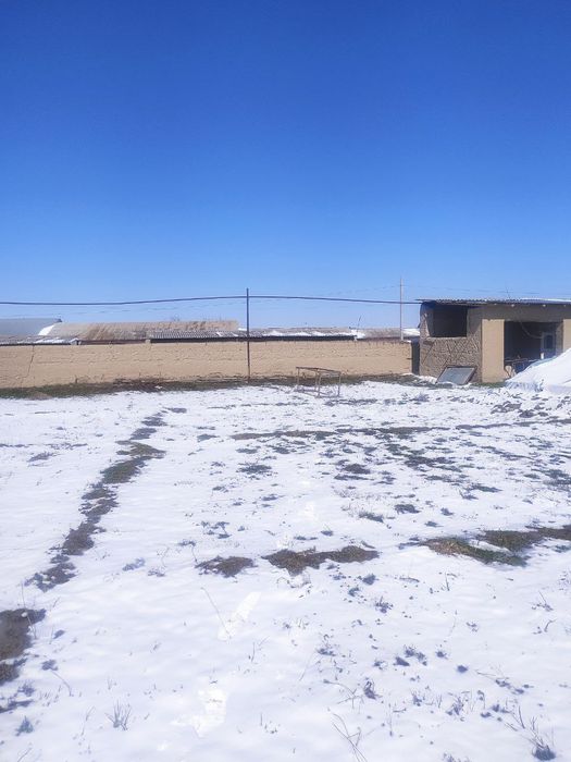 Ер сотилади камолот махаласида супер