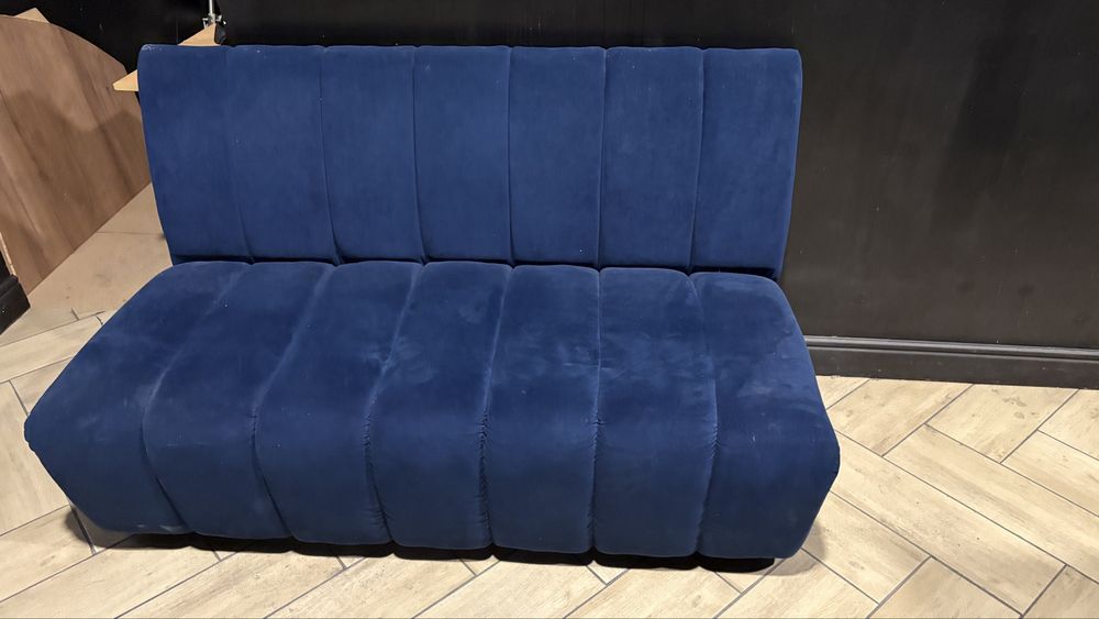 Мебель в хорошем количестве