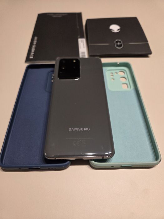 Samsung Galaxy S20 Ultra impecabil + 1 folie noua Alien + 2 huse