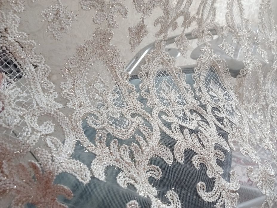 Продаю тюль цвет золото