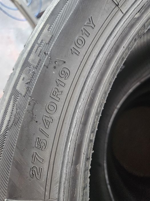 Гуми 275/40/19 дот22