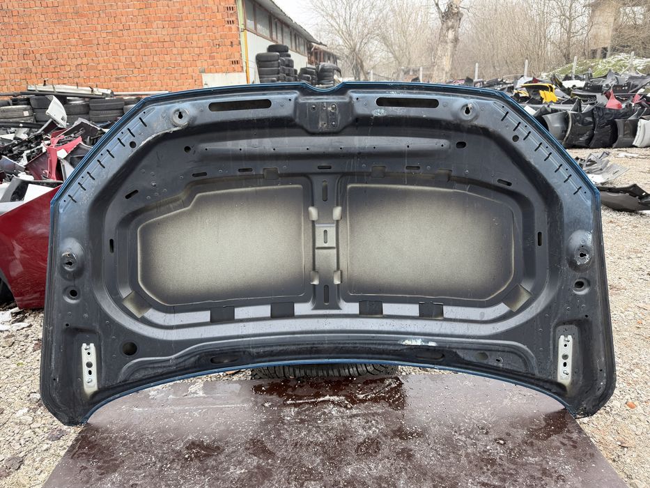 Капак VW Touran