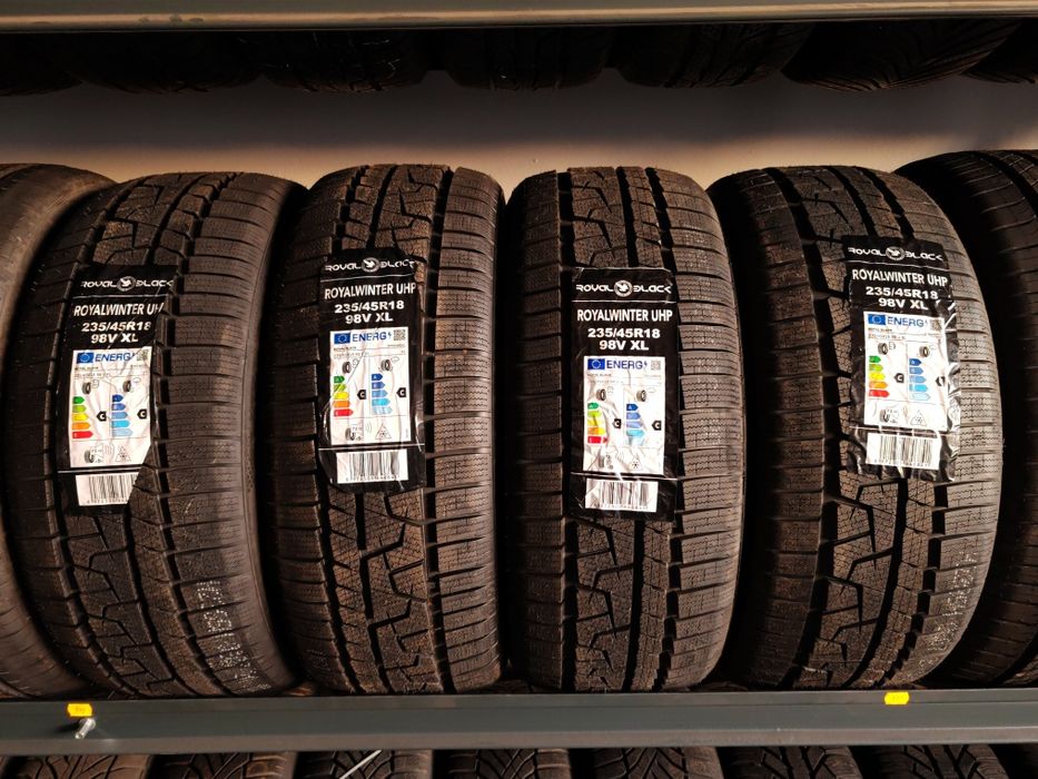 235 45 R18 iarna Anvelope Cauciucuri Continental noi 8mm DOT 2025