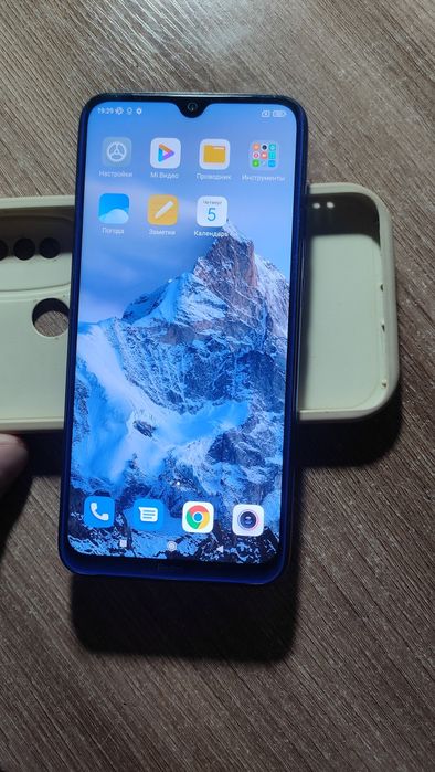 Продам телефон Redmi note 8