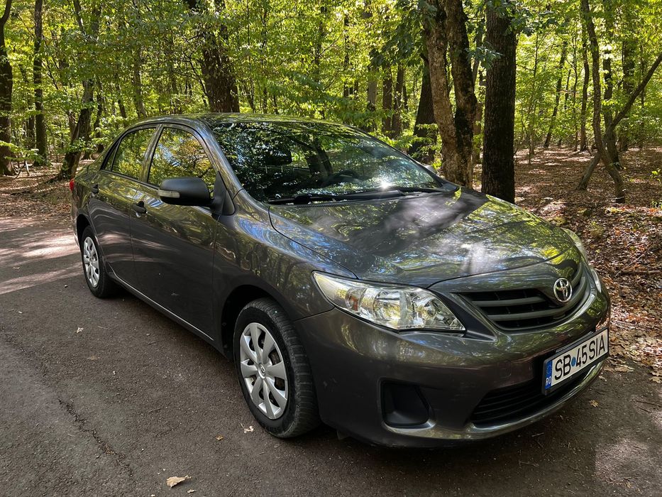 Toyota Corolla Vând Toyota Corolla an fabricație 2011