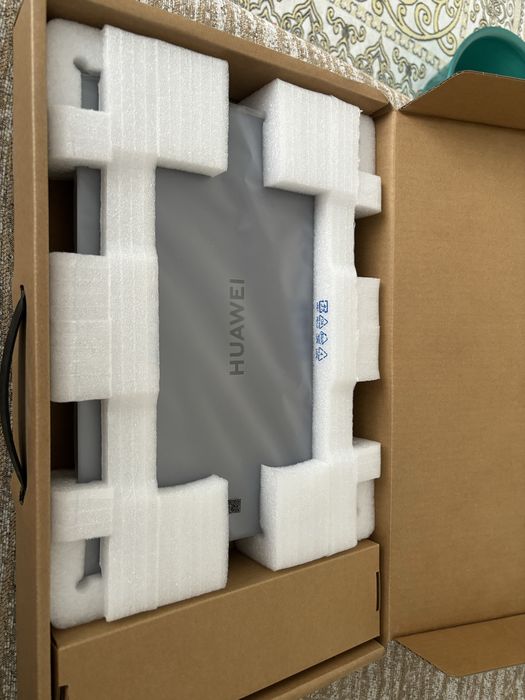 Huawei matebook d14