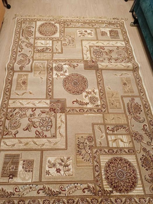 Шёлковый ковёр в отличном состоянии, б/у