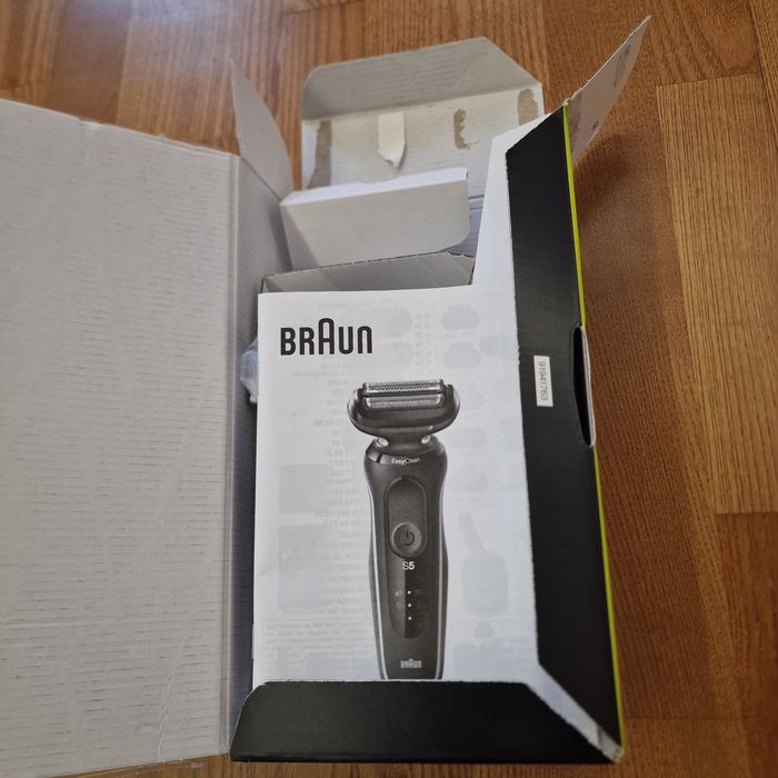 Aparat de ras electric Braun Series 5, umed si uscat, negru/alb, 50 mi