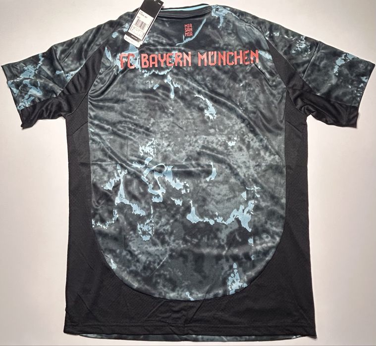 Bayern Munich - футболна тениска