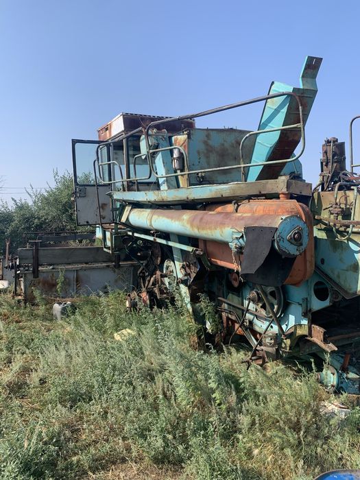 Продам комбайн под восстановление