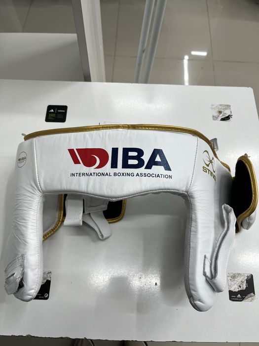 IBA Sting боксерский шлем