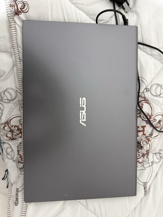 Prodam NoutBuk BU v idealnom sostoyaniy