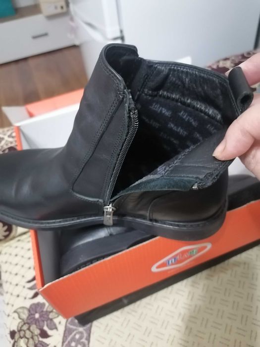 Продам сапожки демисезонные