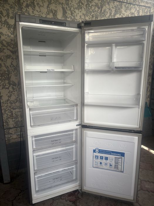 Холодильник техника для кухни