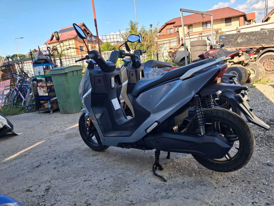 Scuter electric Horwin sk3