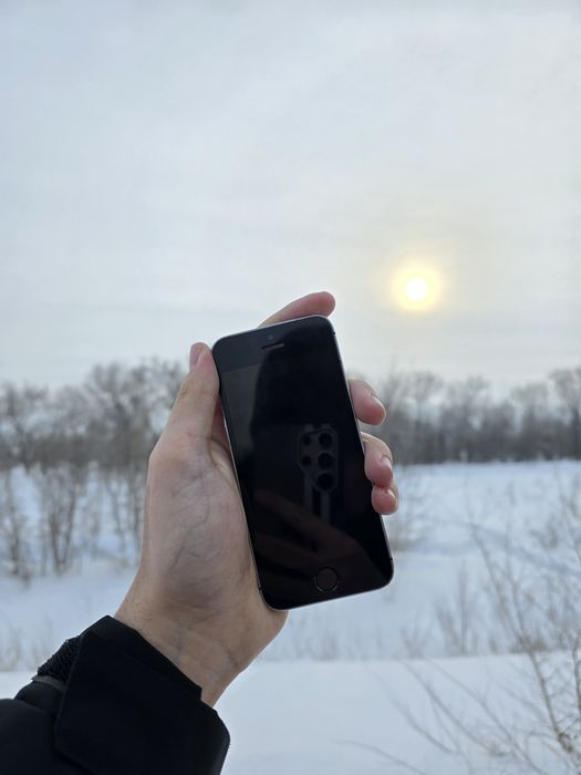 Продам iPhone 5s