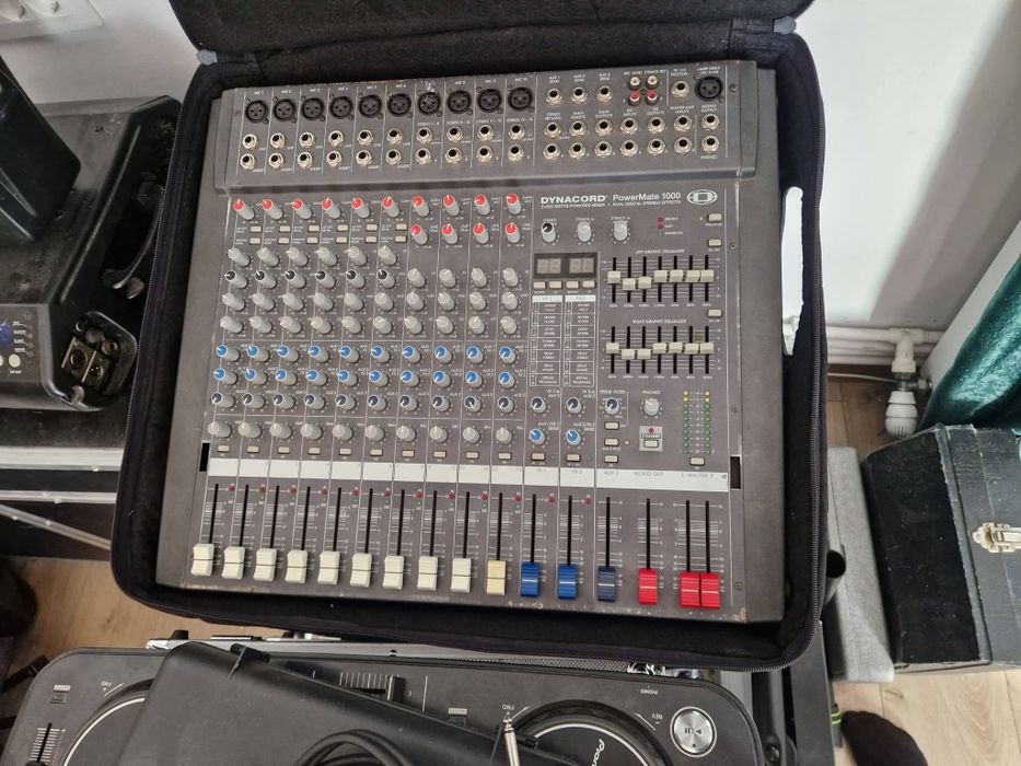 Mixer dynacord powermate 1000.1