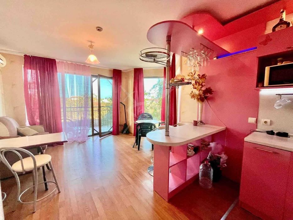 Продава се Двустаен апартамент в Царево - 60 кв.м за 875 €/кв.м - Снимка #2