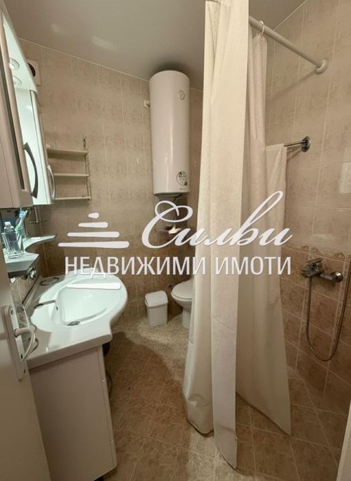 Продава се Тристаен апартамент в Шумен, Математическа гимназия - 100 кв.м за 689 €/кв.м - Снимка #7