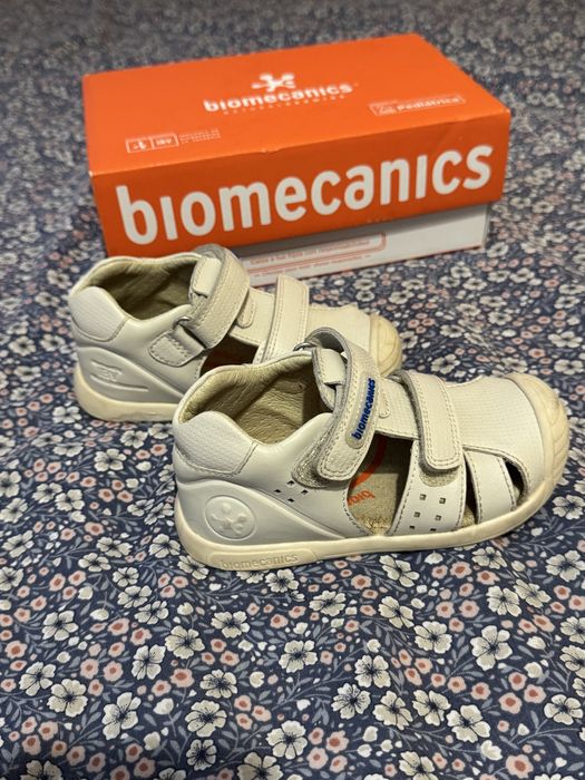 Сандали biomecanics