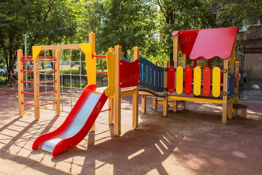 Детские площадки КСИЛ и спортивные Горки Карусели Болалар майдончаси