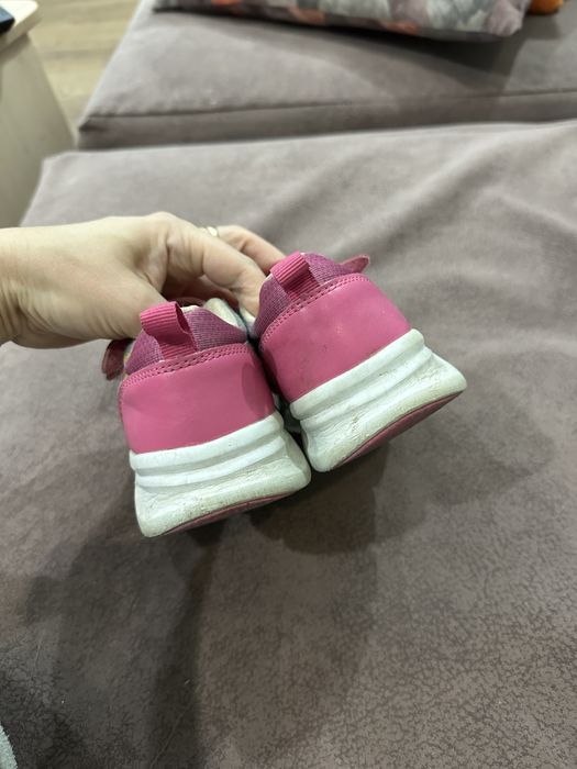 Кроссовки 27 размер