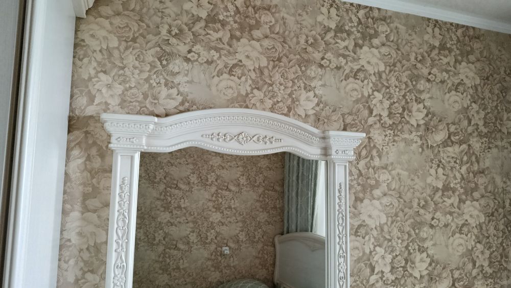 Зеркало для спальни