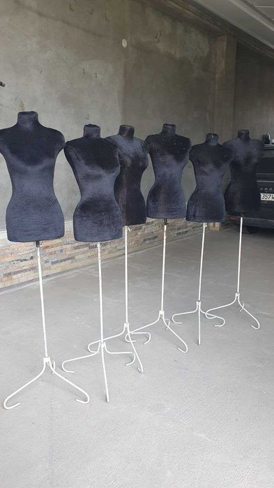 Манекен, Maniken