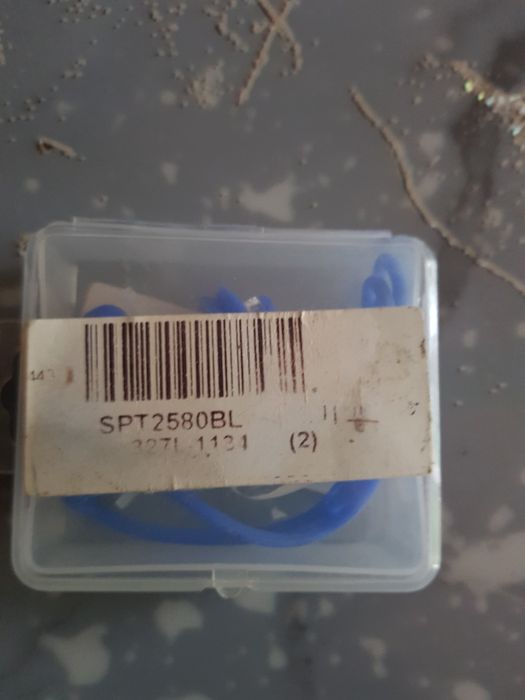 Очки и  заглушки для плавания