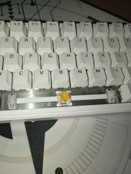 Vand vastatura ajazz ak680 max