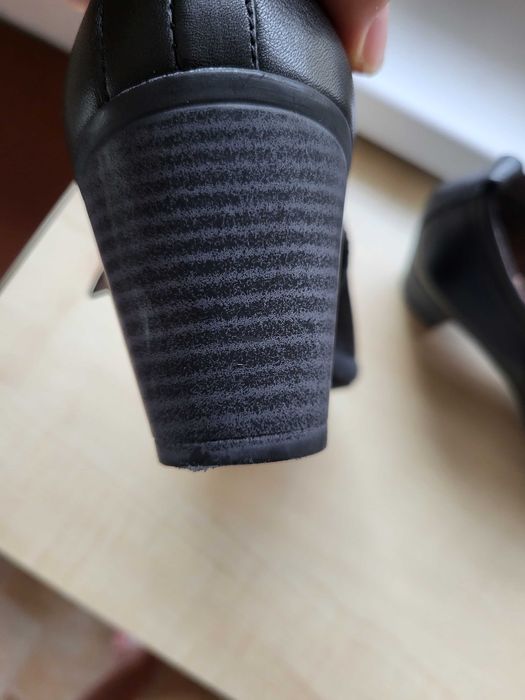 Официални дамски обувки