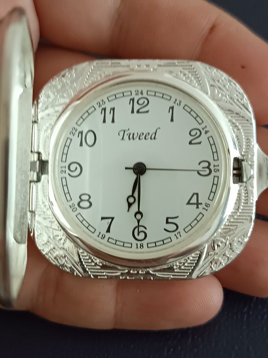 Джобен посребрен часовник Тweed