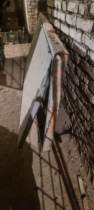 Дверь металлическая