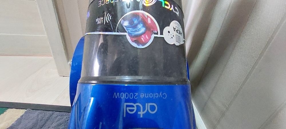Пылесос Artel в хорошем состоянии
