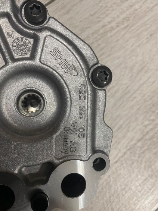 Pompa Ulei Transmisie Audi Si Volkswagen 02E 315 105 Noua