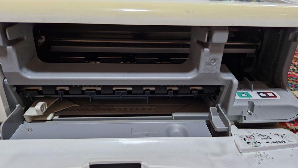 Цветной МФУ HP PSC 1513