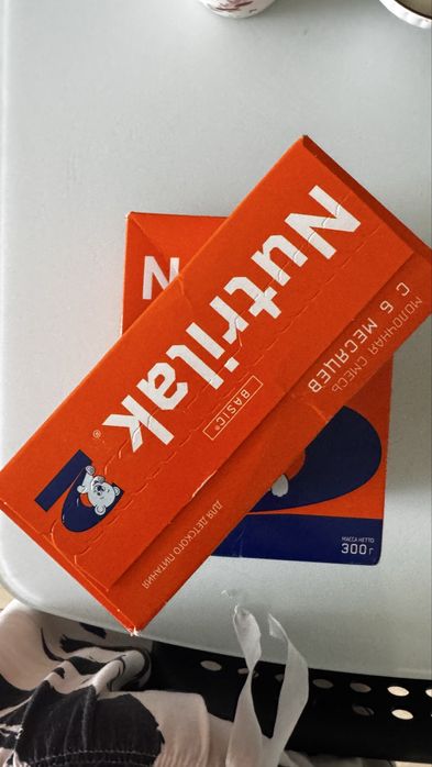 Продам молочную смесь Nutrilak 2