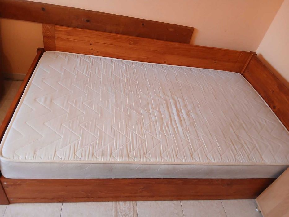 Легло от масив 120×200 см/ персон и половина с ракла + матрак