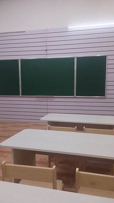 Продам парту и два стула для детей 5-7 лет