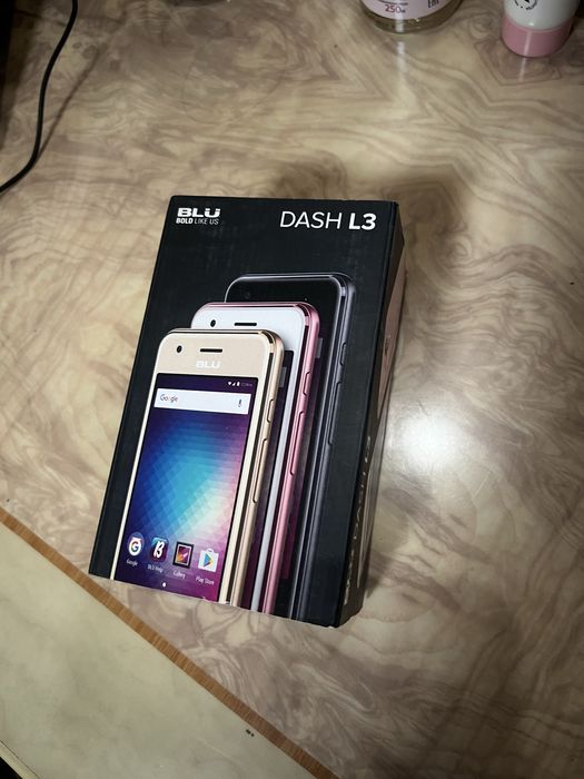 Телефон модель BLU