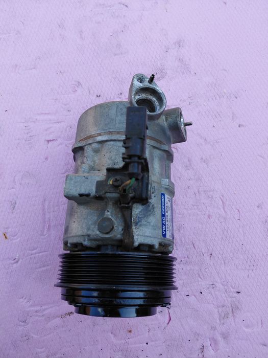 Compresor climă skoda Citigo cod 1SO,820 803 C  500 LEI