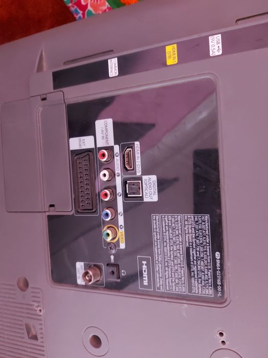 28 Samsung original Tv sotiladi
