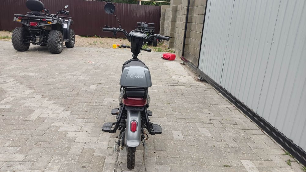 Продам скутер срочно