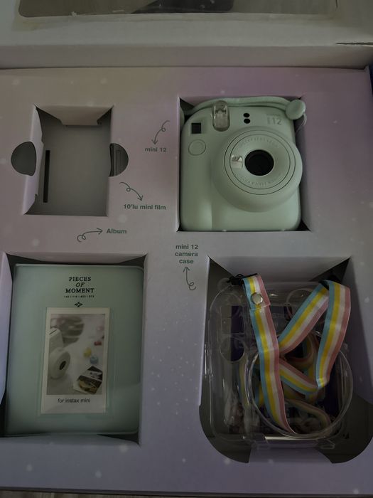 Камера instax mini 12